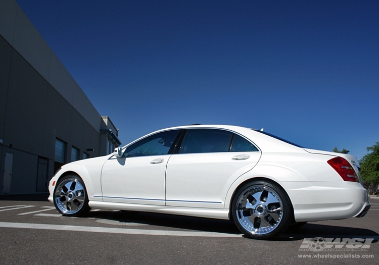 photo 1 Mercedes-Benz S-Class custom wheels Giovanna Berlin 22x, ET , tire size X R22. x ET