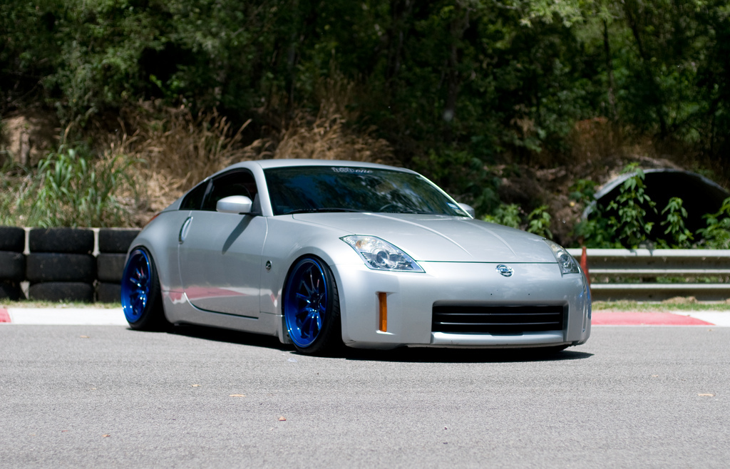 photo 7 Nissan 350Z custom wheels Rays Engineering Volk Racing CE28 19x9.5, ET -3, tire size 225/35 R19. 19x10.5 ET-13 245/35 R19