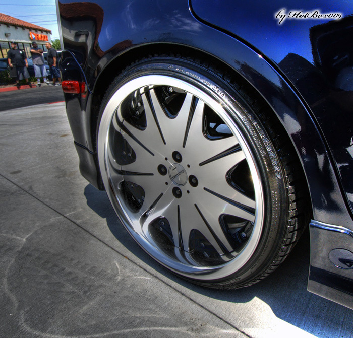photo 4 Scion xB custom wheels Work Wheels Varianza D3S 18x8.5, ET +34, tire size 215/35 R18. 18x9.0 ET+23