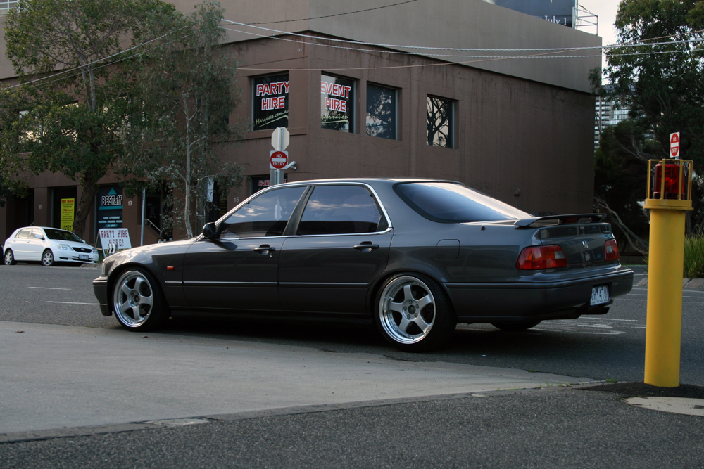 photo 8 Acura Legend custom wheels SSR Professor SP1 18x8.0, ET +49, tire size 215/35 R18. 18x9.0 ET+37 225/40 R18