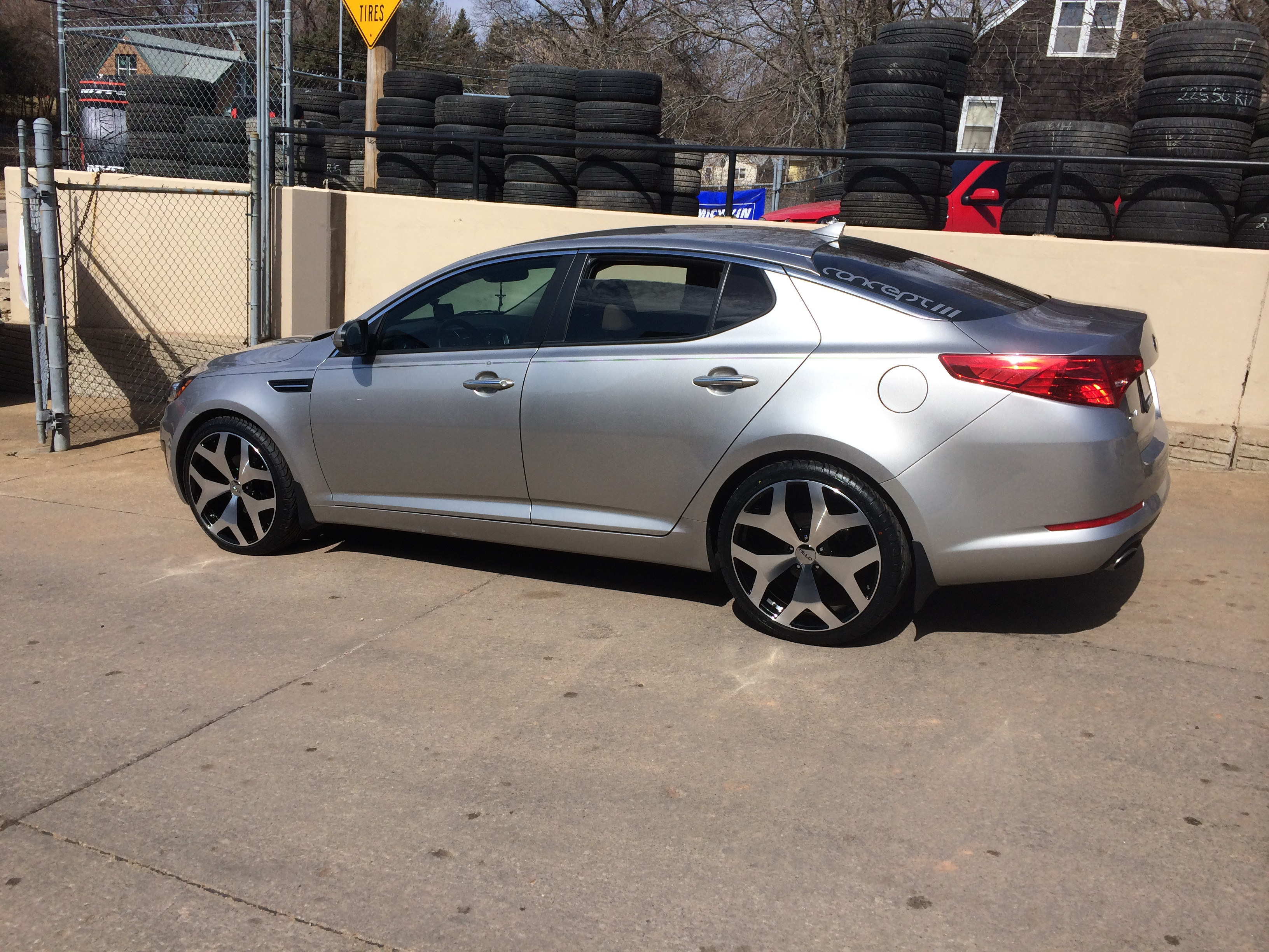 photo 3 Kia Optima custom wheels Helo HE-881 20x8.5, ET +38, tire size 245/35 R20. x ET 