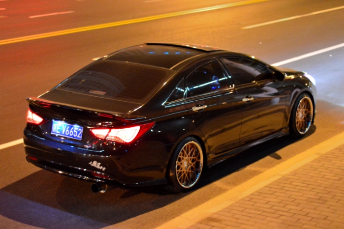 photo 2 Hyundai Sonata custom wheels Rotiform BLQ 19x9.5, ET +38, tire size X R19. x ET 