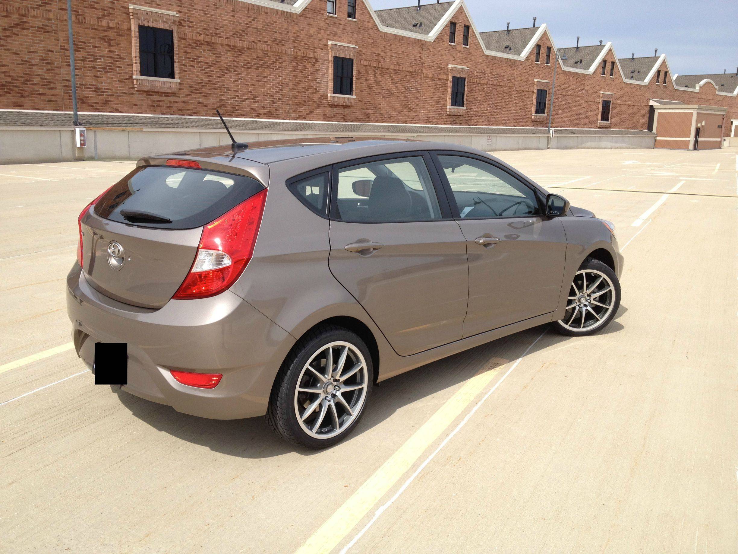 photo 5 Hyundai Accent custom wheels Focal F10 17x7.0, ET , tire size 205/40 R17. x ET