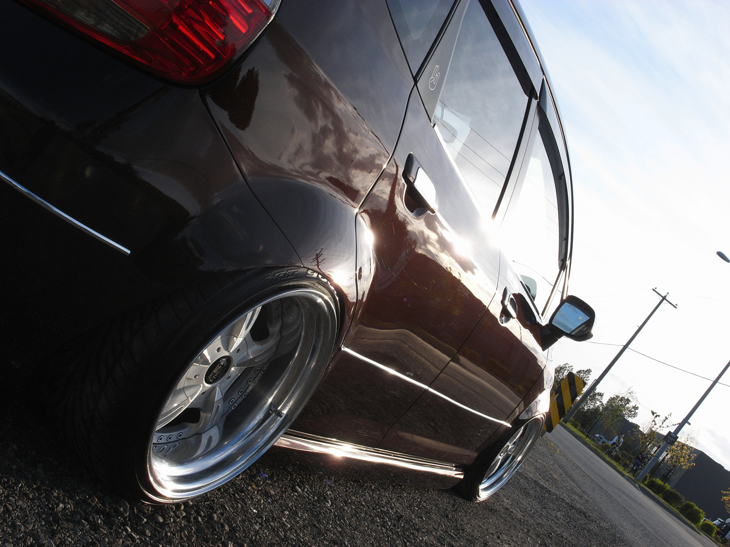photo 3 Honda Fit custom wheels Leon Hardiritt  16x8.0, ET +11, tire size 195/40 R16. 16x9.5 ET+5 215/35 R16