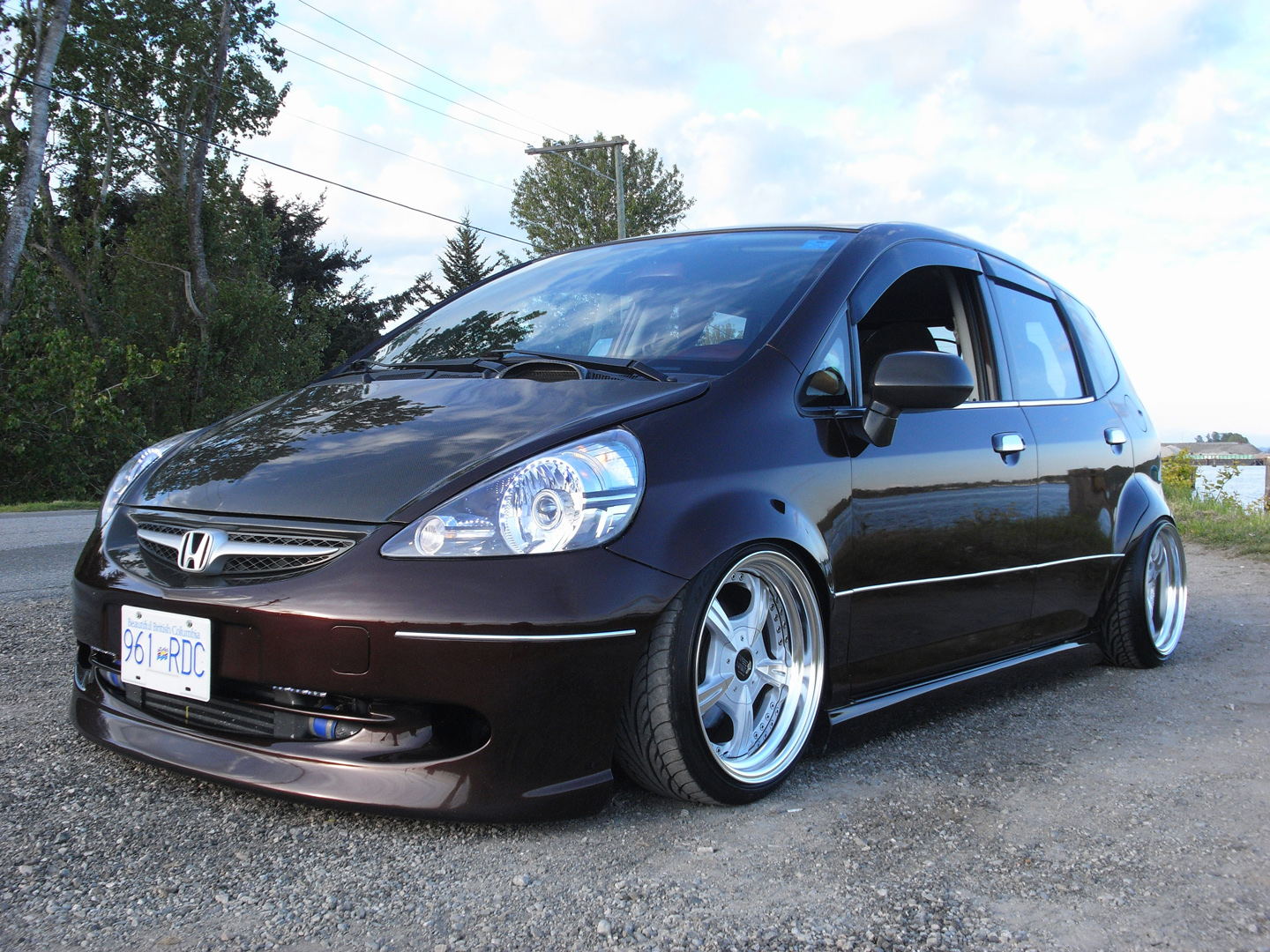 photo 4 Honda Fit custom wheels Leon Hardiritt  16x8.0, ET +11, tire size 195/40 R16. 16x9.5 ET+5 215/35 R16