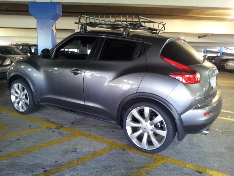 photo 4 Nissan Juke custom wheels OEM Infiniti FX35 20x8.0, ET +40, tire size 245/35 R20. x ET