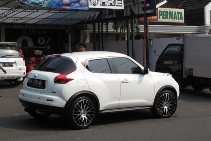 photo 2 Nissan Juke custom wheels Innovit  20x, ET , tire size X R20. x ET 