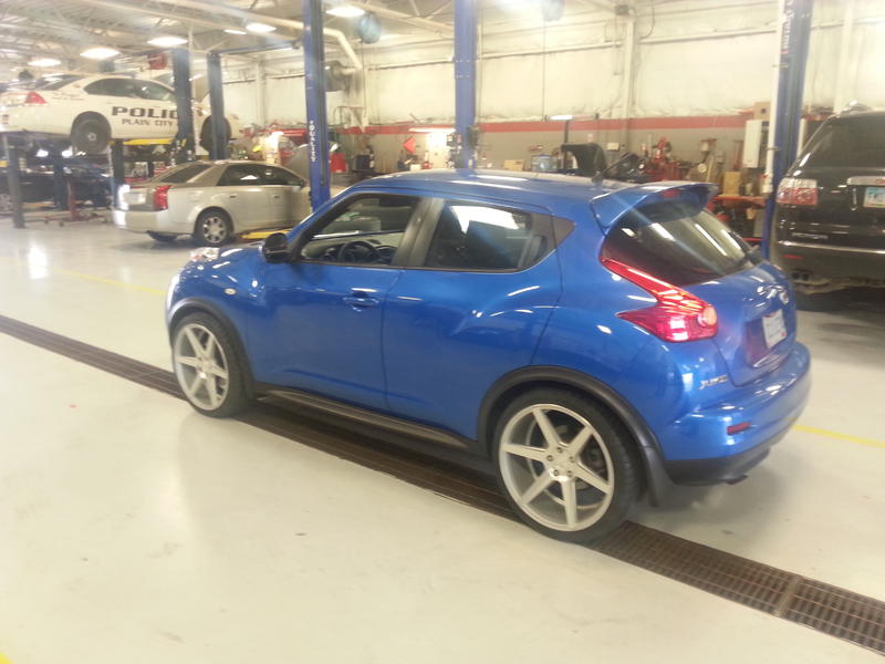 photo 1 Nissan Juke custom wheels Stance 20x8.5, ET , tire size 245/35 R20. 20x10.0 ET 285/30 R20