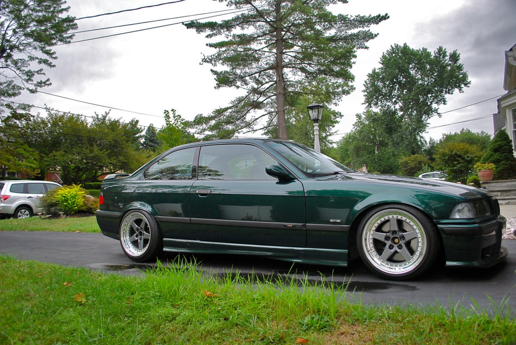 photo 1 BMW M3 custom wheels Cromodora  17x9.0, ET +17, tire size 215/40 R17. 17x10.0 ET+22 225/45 R17