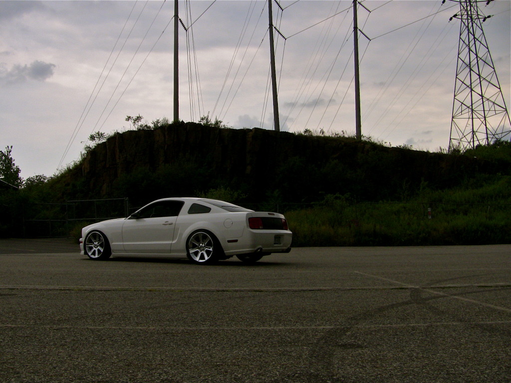 photo 6 Ford Mustang custom wheels Saleen  20x9.0, ET 0, tire size 235/35 R20. 20x10.0 ET+20 255/35 R20