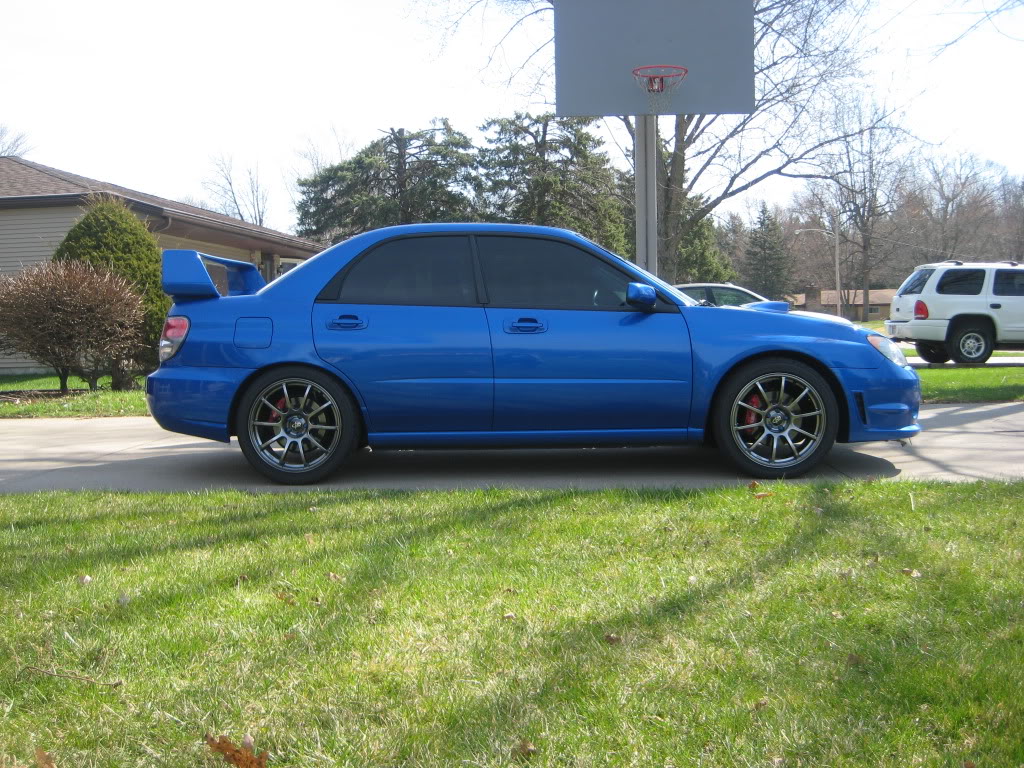 photo 4 Subaru Impreza custom wheels Rota  18x8.5, ET , tire size 245/40 R18. x ET 