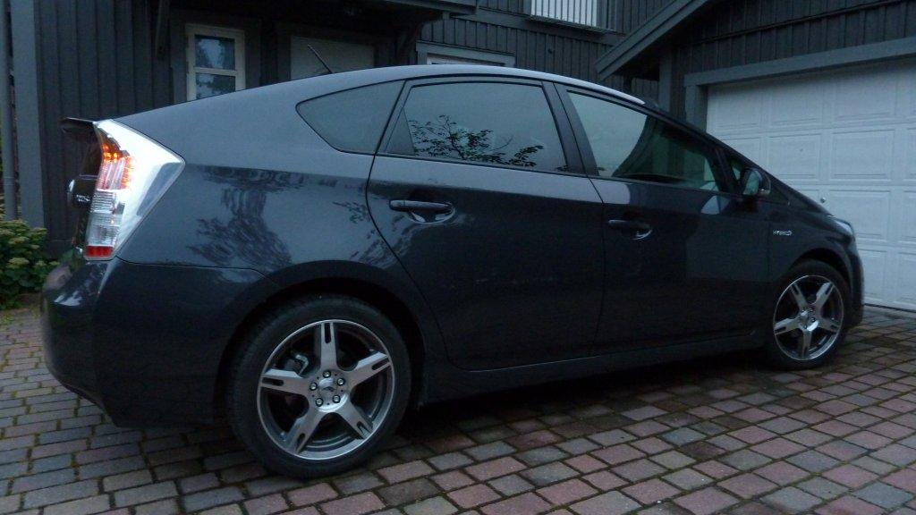 photo 2 Toyota Prius custom wheels AEZ 17x, ET , tire size 215/45 R17. x ET