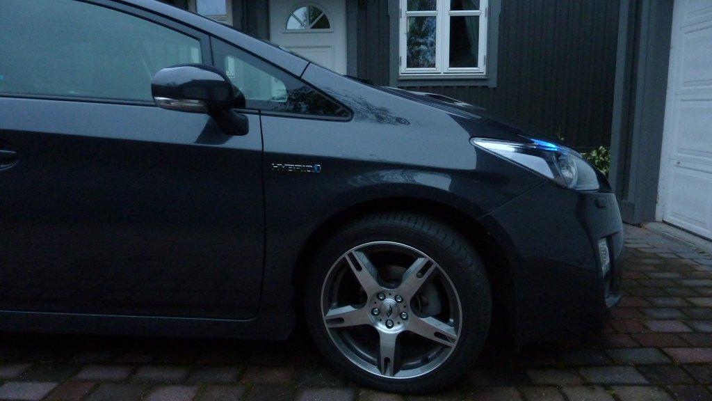 photo 1 Toyota Prius custom wheels AEZ 17x, ET , tire size 215/45 R17. x ET