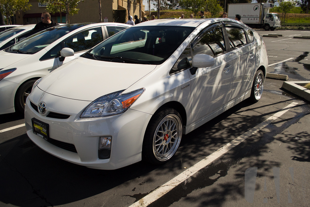 photo 1 Toyota Prius custom wheels   18x8.0, ET +30, tire size 215/35 R18. x ET 