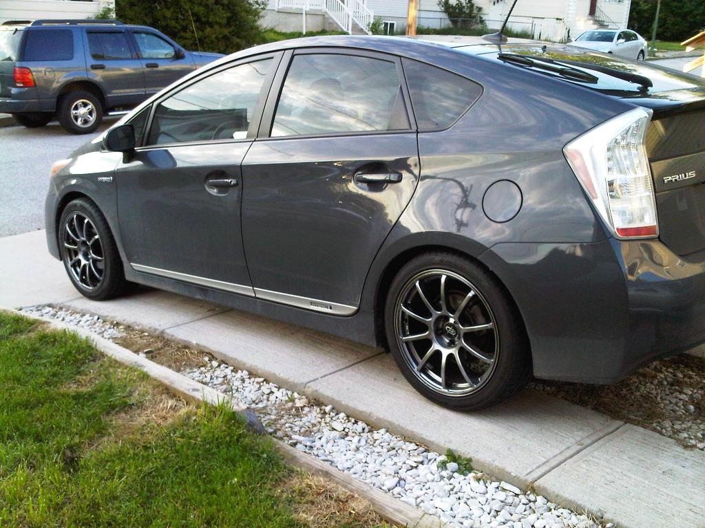 photo 2 Toyota Prius custom wheels Rota G-Force 18x8.5, ET +48, tire size 245/40 R18. x ET