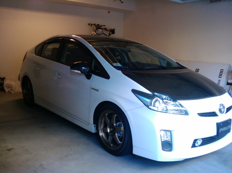 photo 1 Toyota Prius custom wheels Work Emotion 18x7.5, ET +48, tire size 225/40 R18. x ET