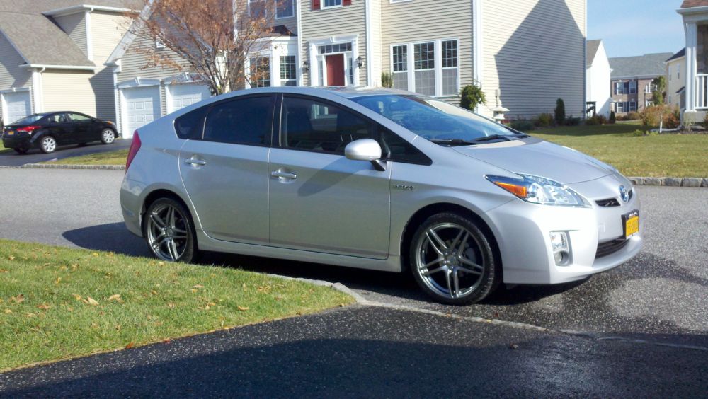 photo 2 Toyota Prius custom wheels Advan T5 18x7.5, ET +48, tire size 235/35 R18. x ET
