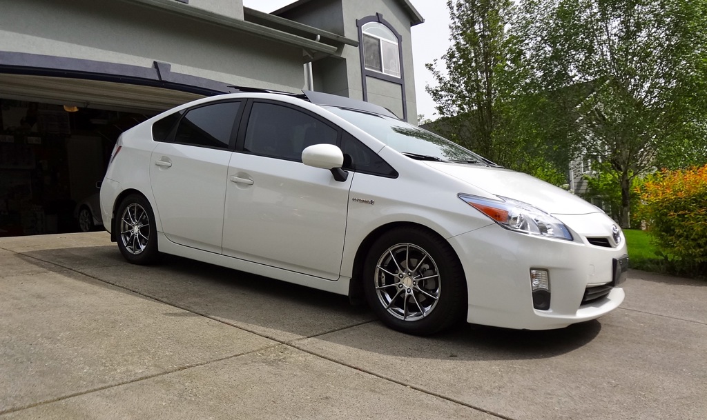 photo 1 Toyota Prius custom wheels 16x, ET , tire size X R16. x ET