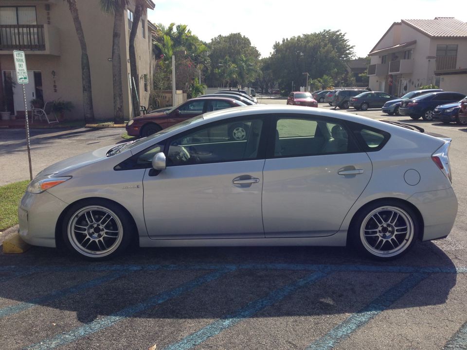 photo 2 Toyota Prius custom wheels Enkei RPF1 18x8.0, ET +35, tire size 205/40 R18. x ET 