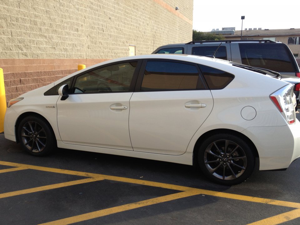 photo 1 Toyota Prius custom wheels OEM Lexus CT200h 17x, ET , tire size 225/45 R17. x ET 