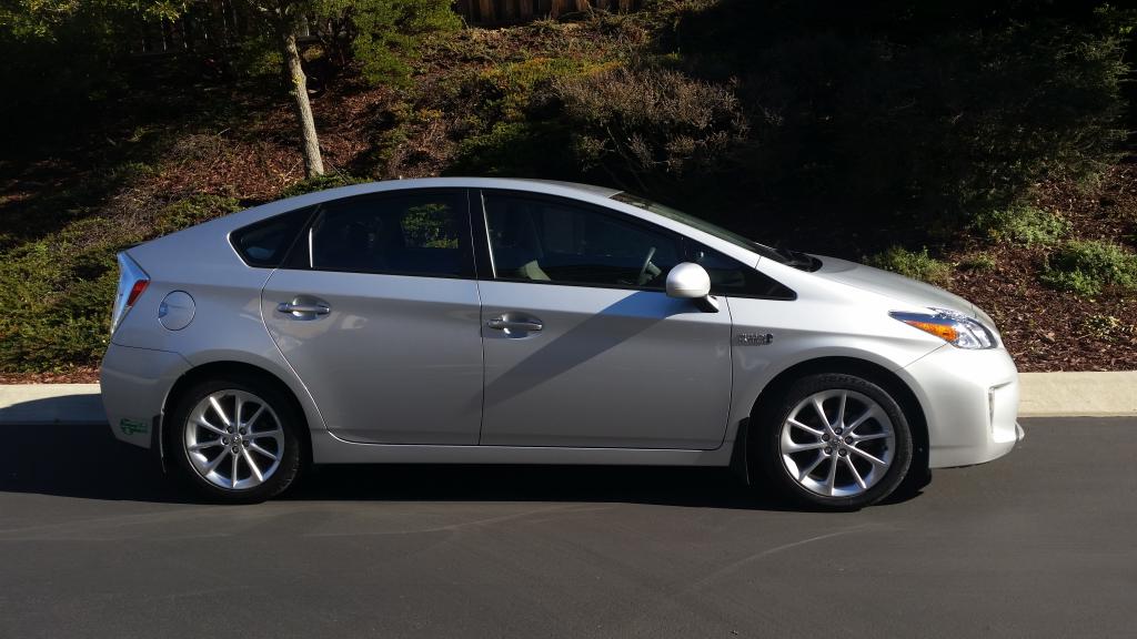 photo 3 Toyota Prius Plug-in custom wheels OEM Lexus CT200h 17x7.0, ET +45, tire size 205/50 R17. x ET