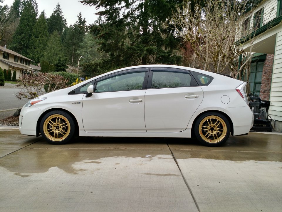 photo 1 Toyota Prius custom wheels Enkei RPF1 17x8.0, ET +45, tire size 215/45 R17. x ET 