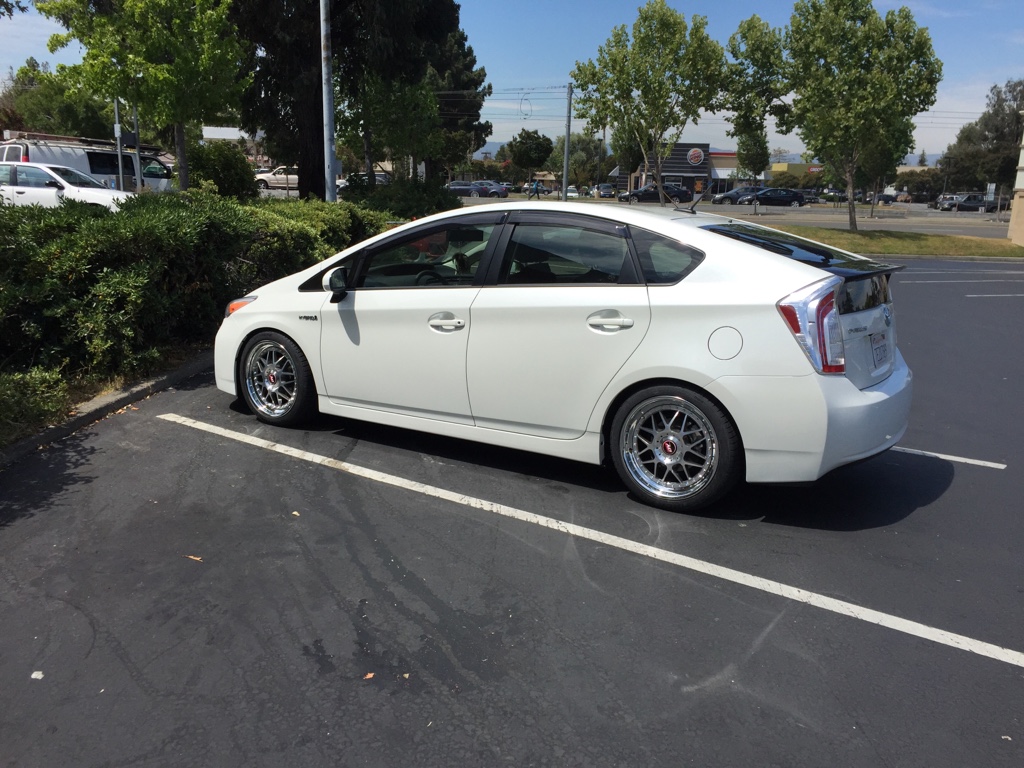 photo 1 Toyota Prius custom wheels Dai Yoshihara DY-37C 18x8.0, ET +40, tire size 225/40 R18. x ET 