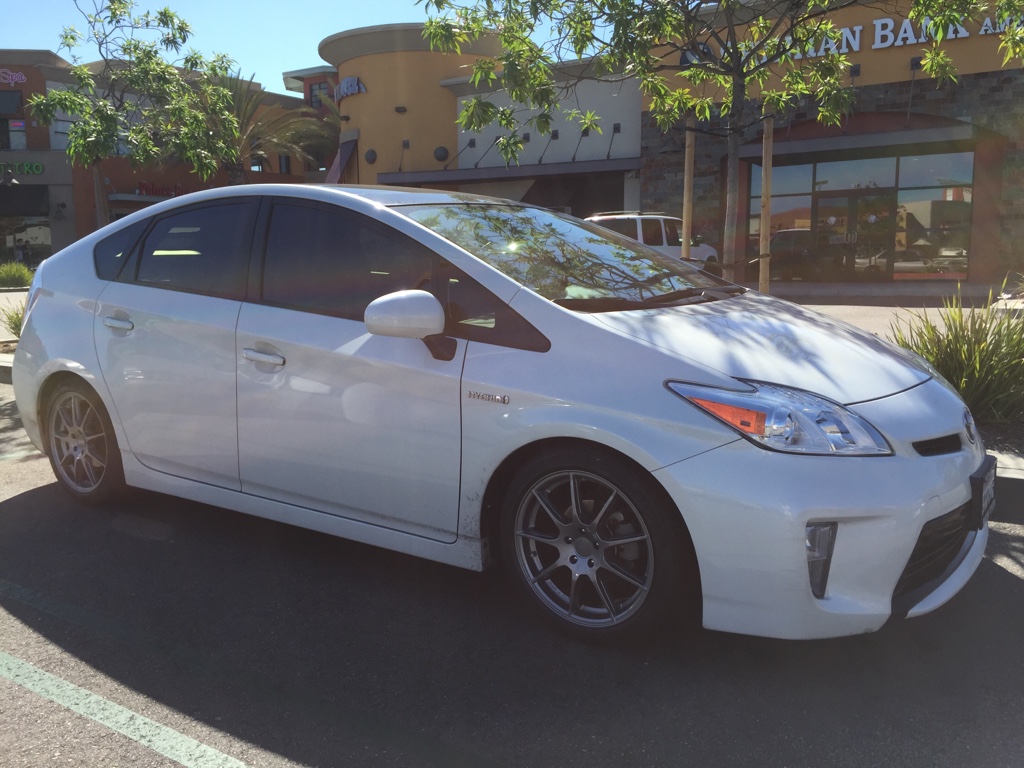 photo 1 Toyota Prius custom wheels OZ Racing Omnia 17x7.5, ET +48, tire size 215/45 R17. x ET 