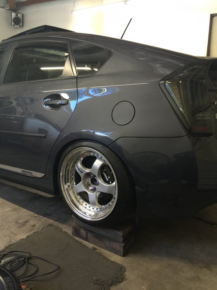 photo 1 Toyota Prius custom wheels   17x, ET , tire size 225/40 R17. x ET 
