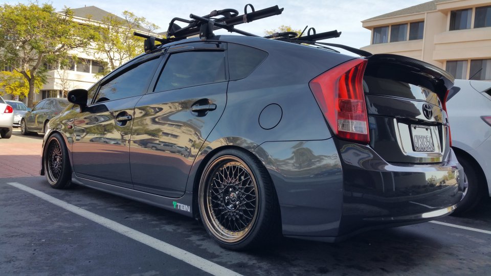 photo 1 Toyota Prius custom wheels JNC  18x8.5, ET +35, tire size 215/35 R18. x ET 