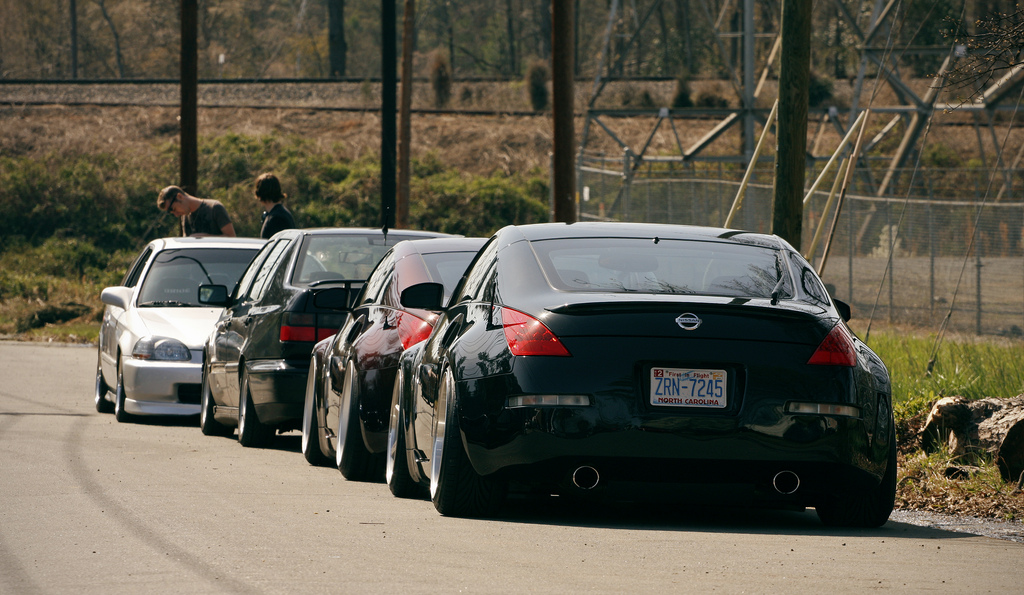 photo 4 Nissan 350Z custom wheels Rays Engineering Volk Racing TE37 19x9.5, ET +7, tire size 225/35 R19. 19x10.5 ET+2 255/35 R19