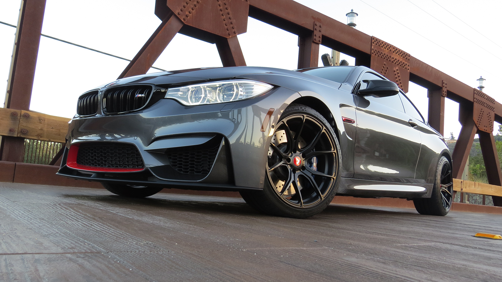 photo 8 BMW M4 custom wheels Vorsteiner 19x9.5, ET , tire size X R19. 19x10.5 ET