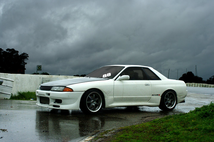 photo 4 Nissan R31-R34 Skyline 2dr custom wheels Rays Engineering Volk Racing GT-7 17x8.0, ET +10, tire size 215/45 R17. 17x9.0 ET+16 235/45 R17