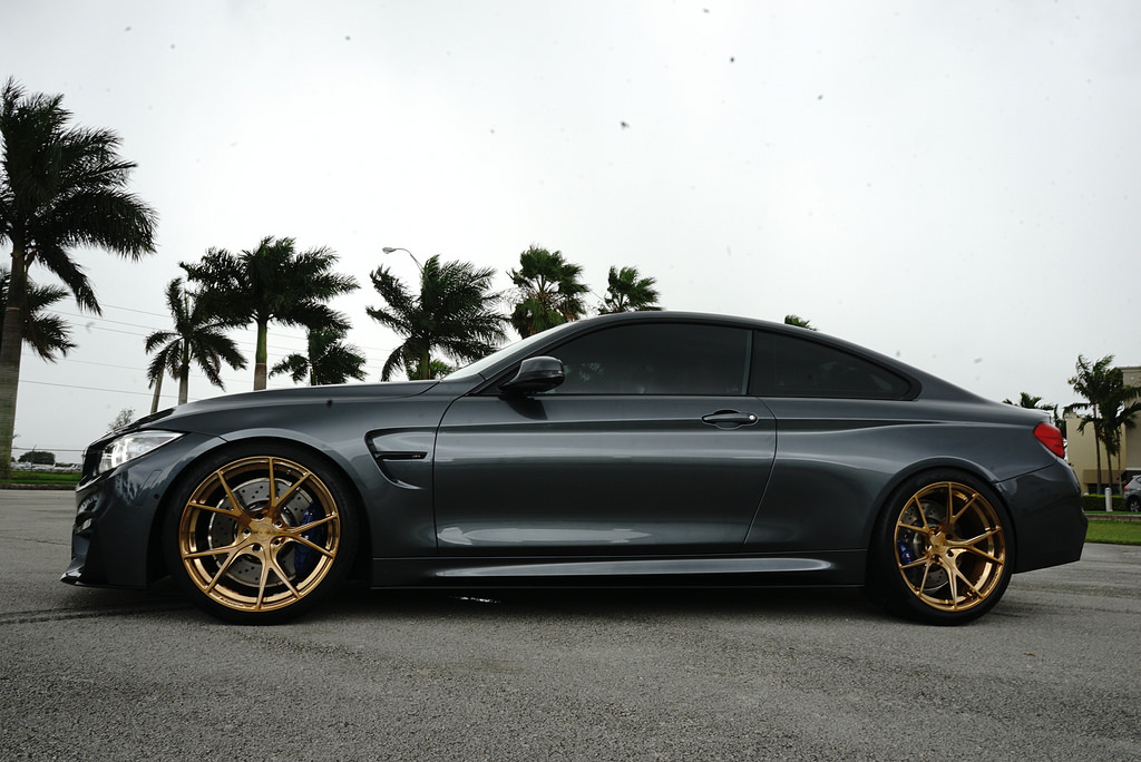 photo 4 BMW M4 custom wheels Velos S3 20x10.0, ET , tire size X R20. 20x11.0 ET