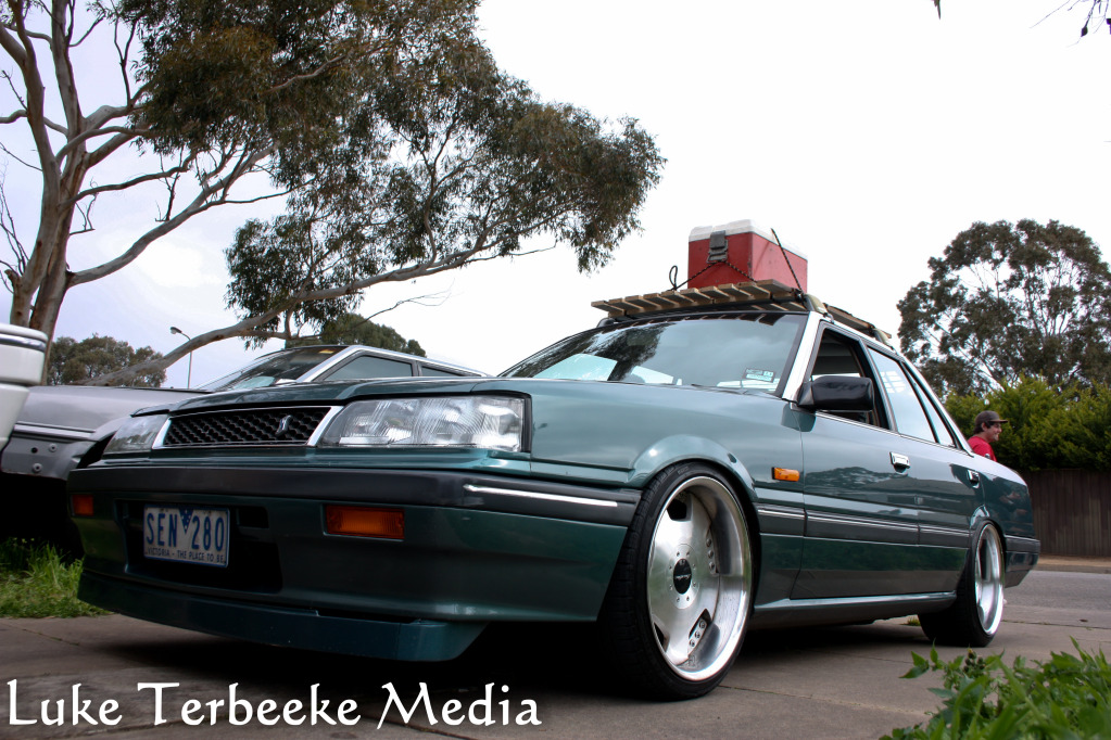 photo 2 Nissan R31-R34 Skyline 2dr custom wheels Work Euroline DH 18x9.0, ET +17, tire size 225/40 R18. 18x10.0 ET+23 235/40 R18