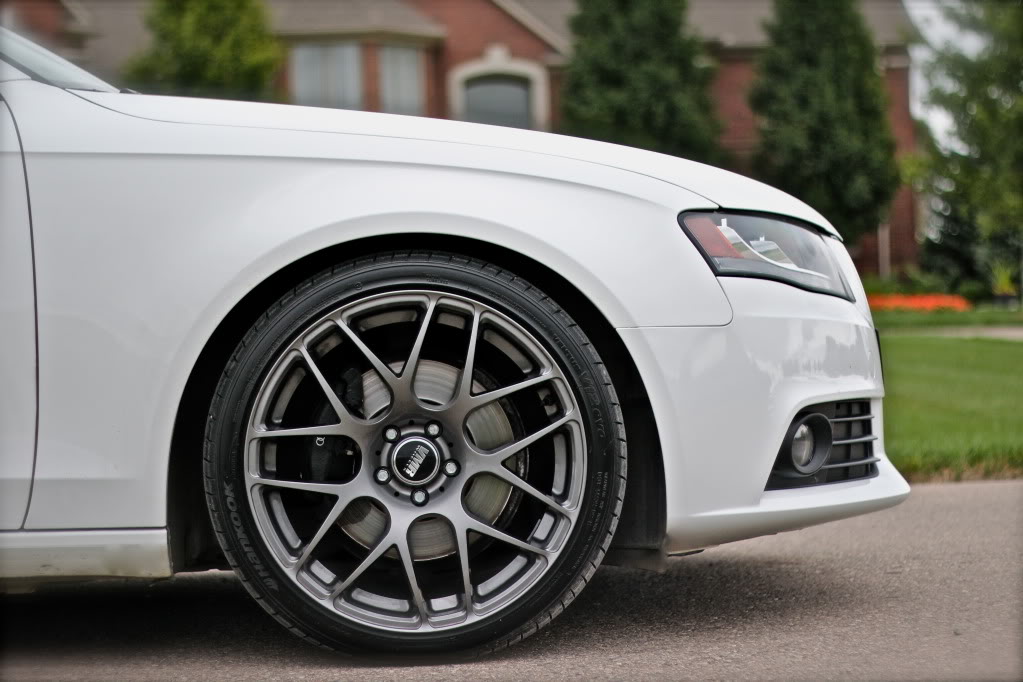 photo 1 Audi A4 custom wheels VMR V710 19x8.5, ET +35, tire size 245/35 R19. x ET