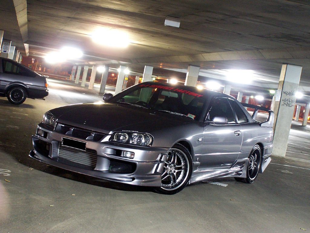 photo 2 Nissan R31-R34 Skyline 2dr custom wheels GMax  18x8.5, ET +37, tire size 245/40 R18. 18x9.5 ET+42 275/35 R18