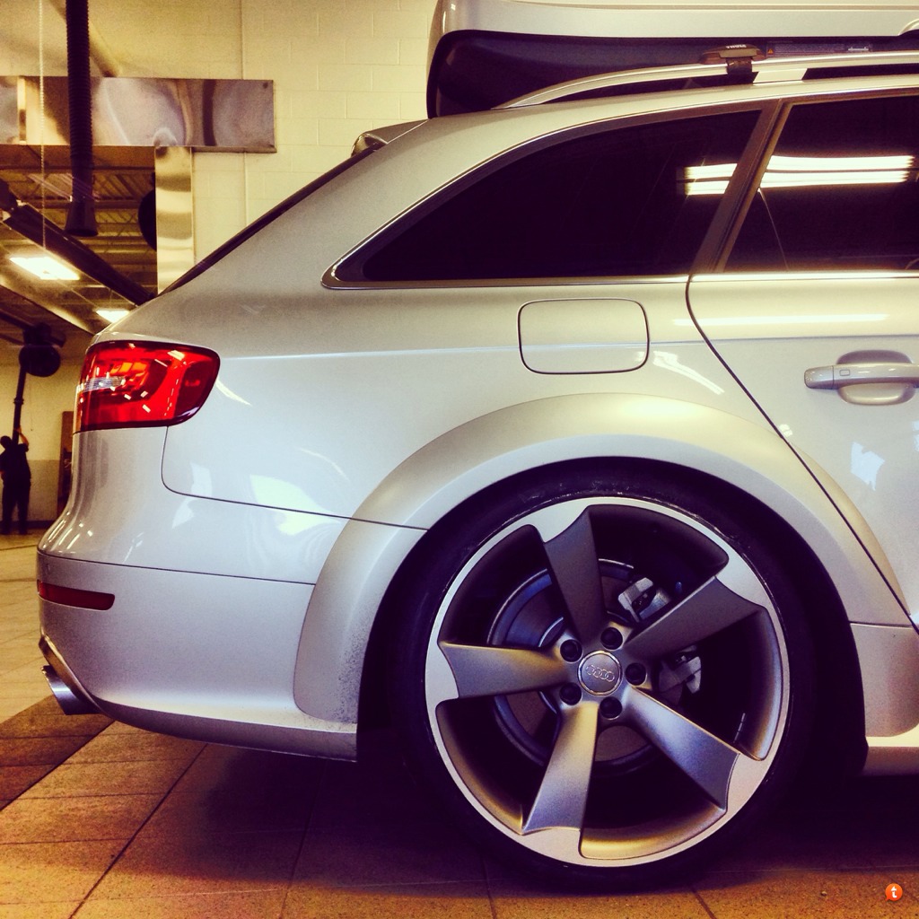 photo 3 Audi A4 custom wheels OEM Audi RS5 20x, ET , tire size 255/20 R20. x ET