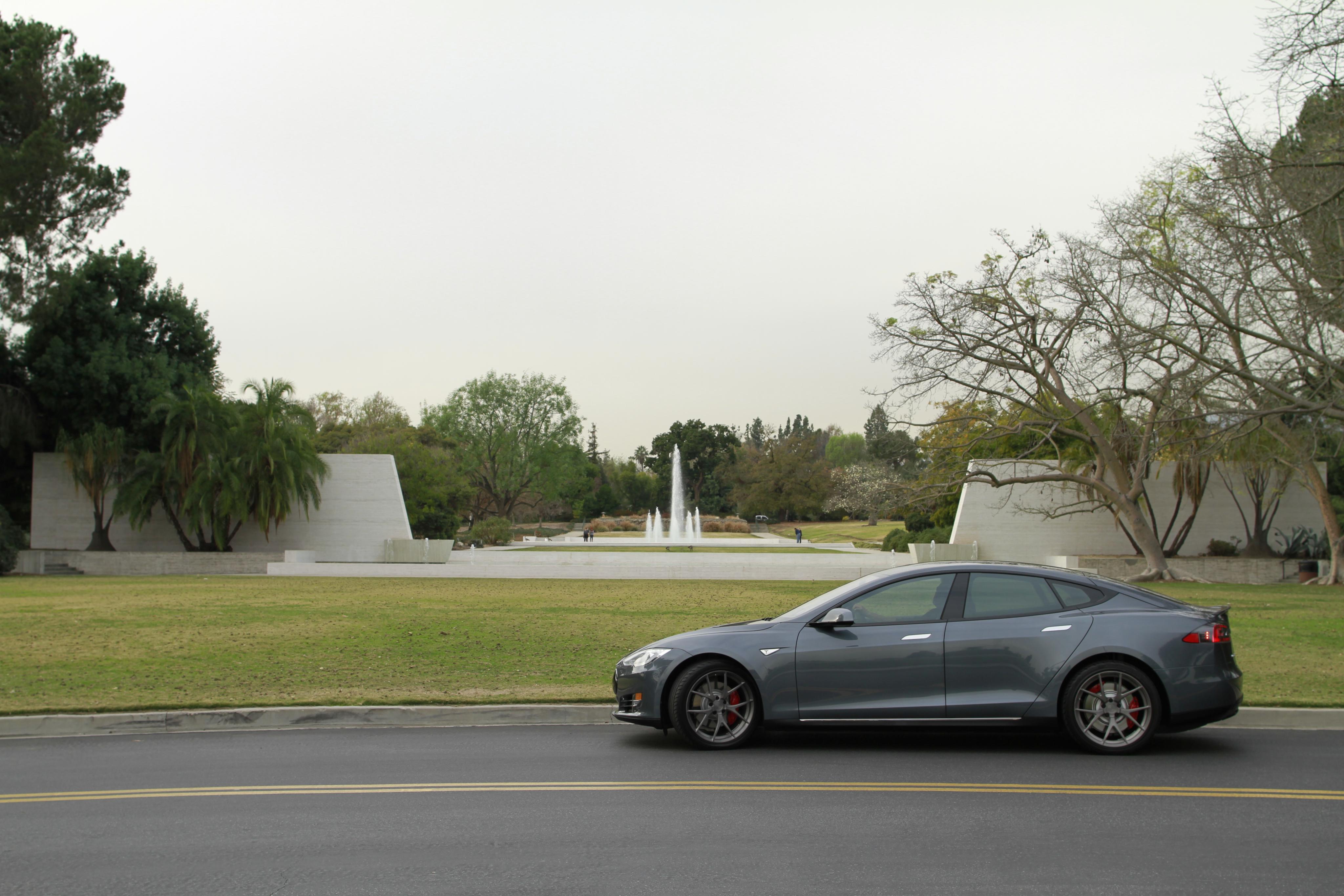 photo 4 Tesla Model S custom wheels MORR VS5.2 19x, ET , tire size X R19. x ET 