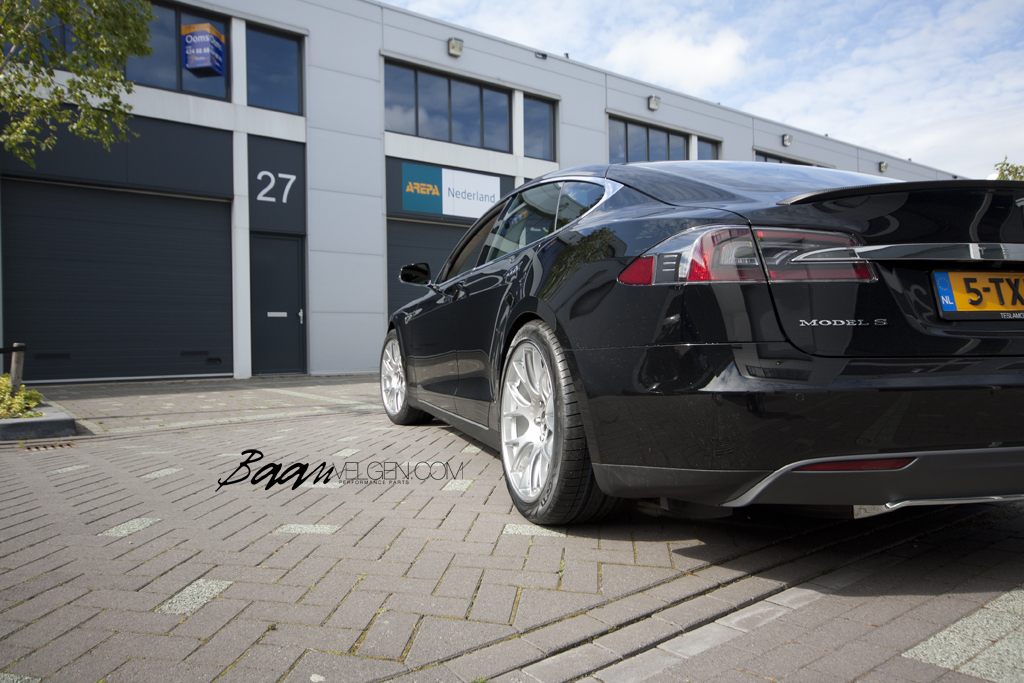 photo 1 Tesla Model S custom wheels BBS CHR 20x9.0, ET +29, tire size 255/40 R20. 20x10.5 ET+35 285/35 R20