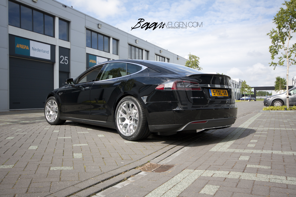 photo 2 Tesla Model S custom wheels BBS CHR 20x9.0, ET +29, tire size 255/40 R20. 20x10.5 ET+35 285/35 R20