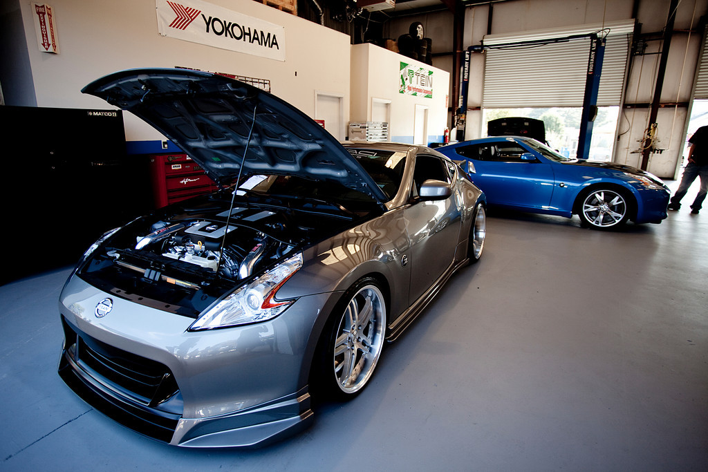 photo 2 Nissan 370Z custom wheels Venaci Spirit 20x9.5, ET +10, tire size 255/30 R20. 20x11.0 ET+5 305/25 R20