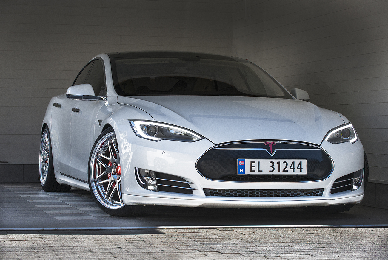 photo 2 Tesla Model S custom wheels Work Gnosis CV202 PP2  21x9.0, ET , tire size X R21. 21x9.5 ET 