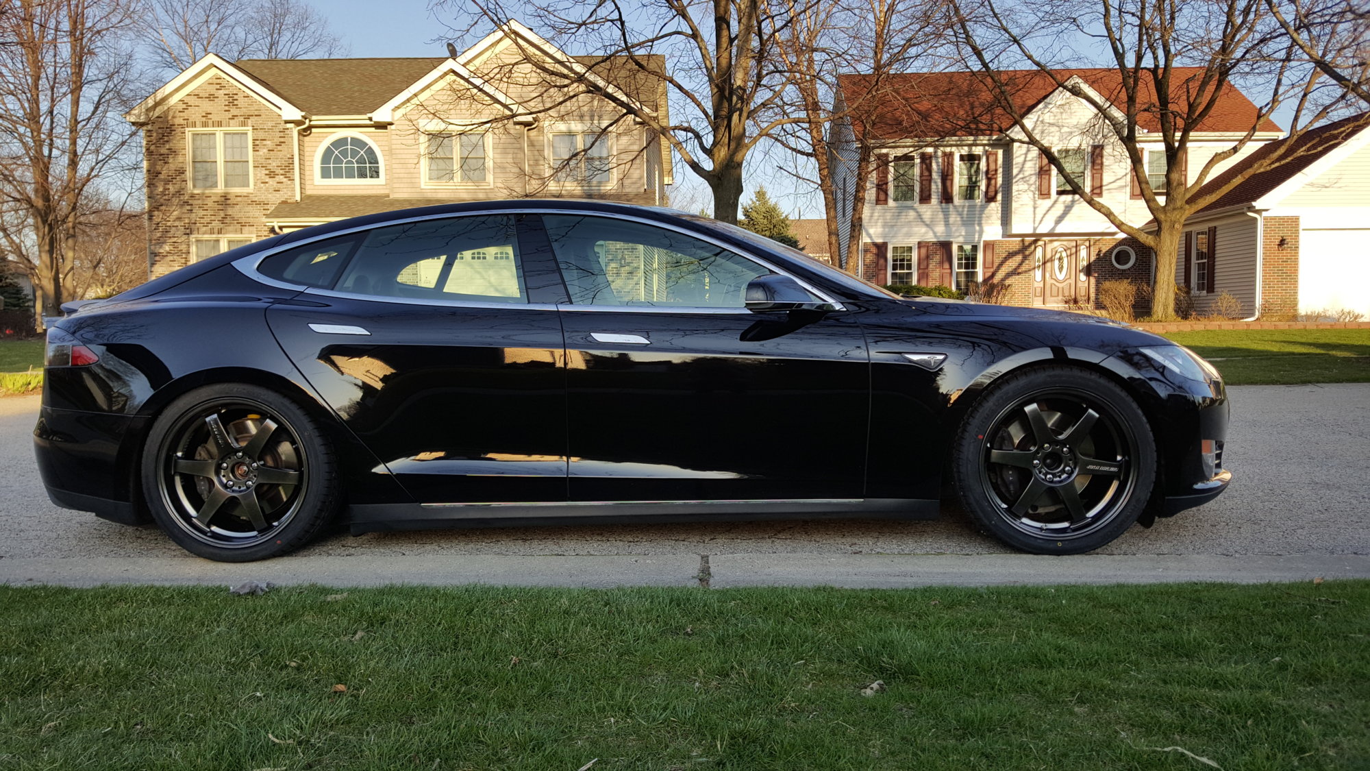 photo 1 Tesla Model S custom wheels Volk Rays TE37 20x, ET , tire size X R20. x ET