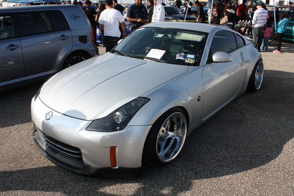 photo 1 Nissan 350Z custom wheels WORK EQUIPS 18x11.0, ET 0, tire size 235/40 R18. 18x12.0 ET0 265/40 R18