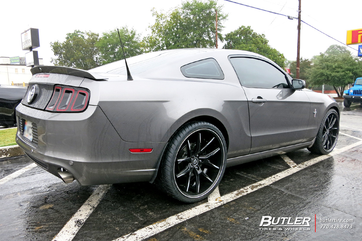 photo 3 Ford Mustang custom wheels Lexani R-twelve 22x, ET , tire size X R22. x ET