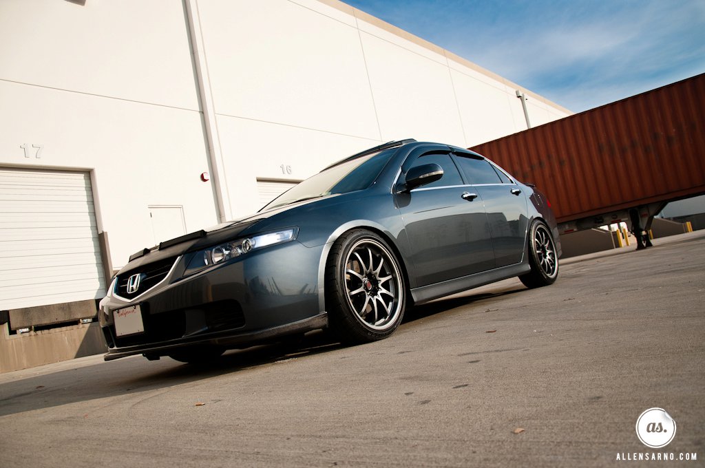 photo 2 Acura TSX custom wheels Volk Racing CE28 18x8.5, ET +30, tire size 225/40 R18. x ET