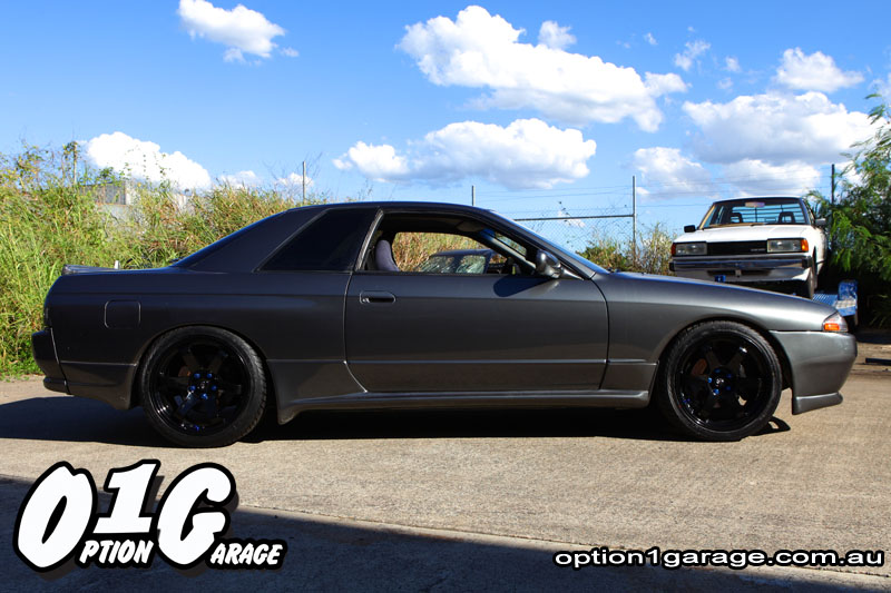 photo 3 Nissan R31-R34 Skyline 2dr custom wheels Rota Grid 18x8.5, ET +25, tire size 225/40 R18. 18x9.5 ET+35 245/40 R18