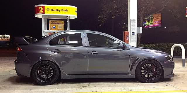 photo 2 Mitsubishi Lancer Evolution custom wheels XXR 527 18x9.75, ET +20, tire size 255/40 R18. x ET