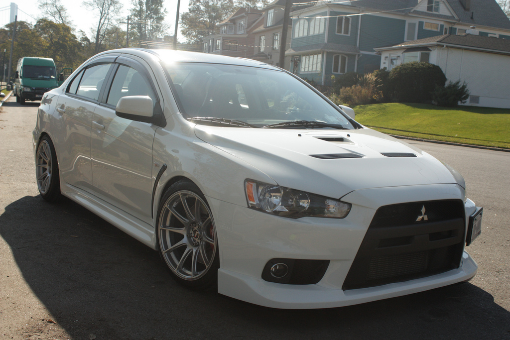 photo 1 Mitsubishi Lancer Evolution custom wheels XXR 527 18x9.75, ET +15, tire size X R18. 18x9.75 ET+10